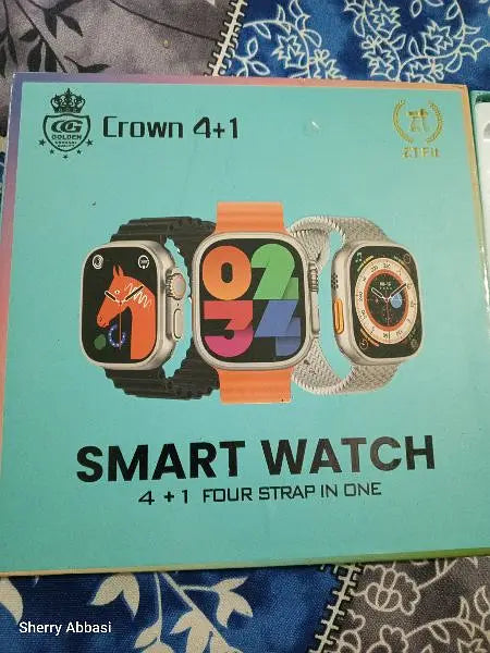 Crown 4+1 Smart Watch with 4 Interchangeable Straps